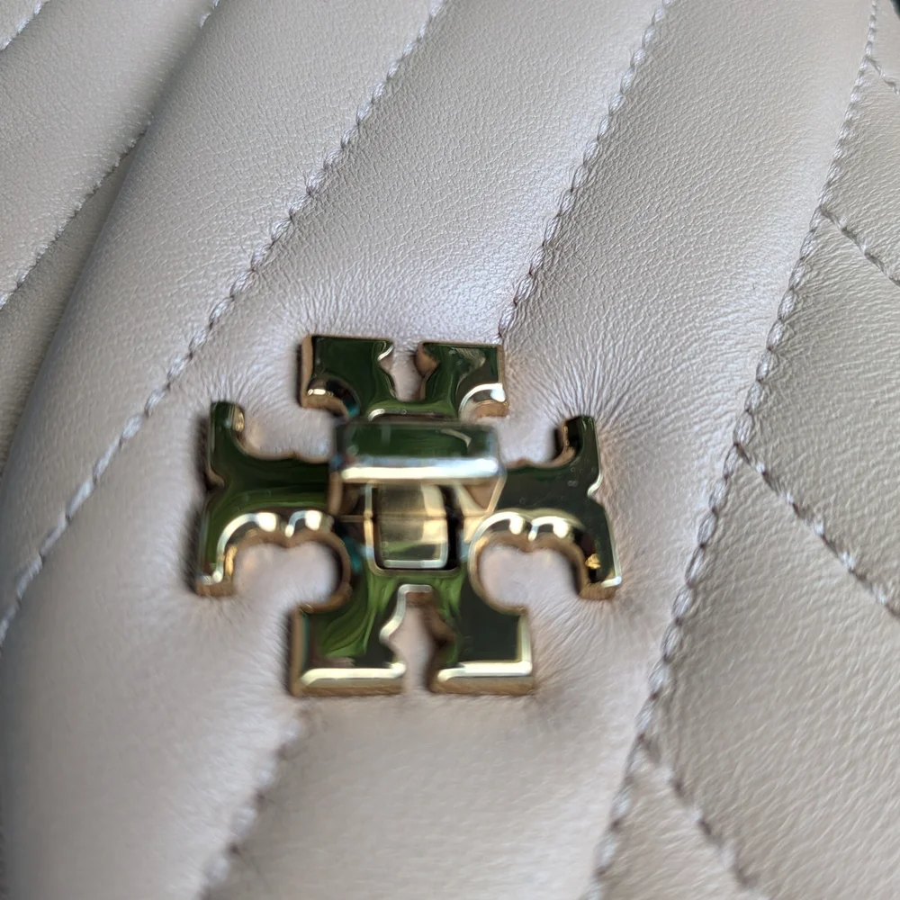 Tory Burch Logo Quilted Leather Crossbody - Light Beige with Gold Hardware - Picture 2 of 10